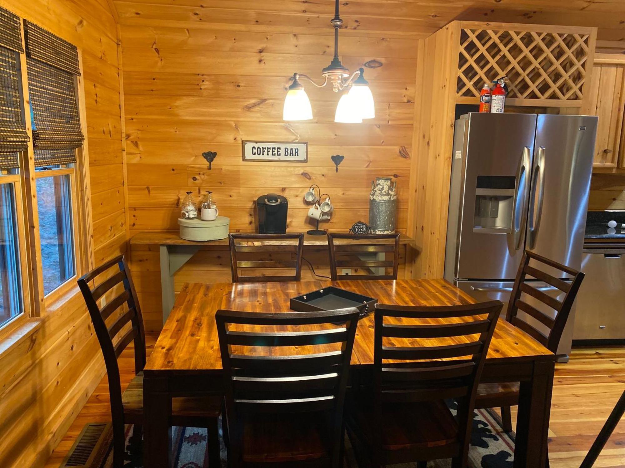 The Cozy Lazy Laurel With Year-Round Mountain Views, Hot Tub, Fire Pit Villa Cherry Log Exterior photo